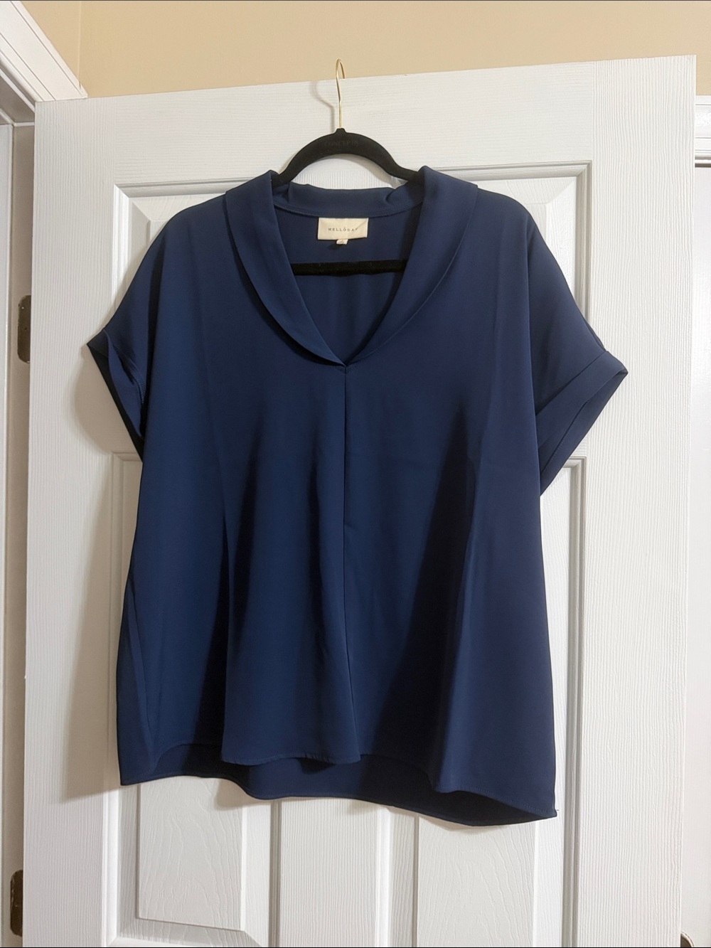 Melloday Navy Blue Women's Short Sleeve Rolled Sleeve V Neck Blouse Large